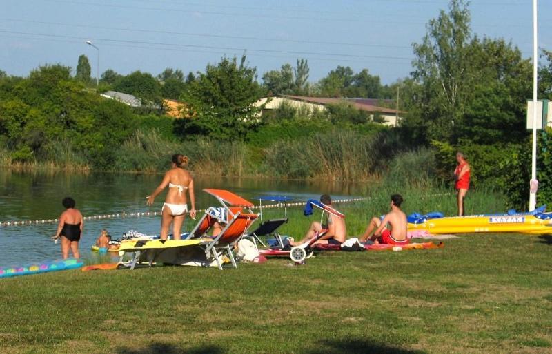 Hotel Camping Clicochic Au Clair Ruisseau à Gerstheim Extérieur photo